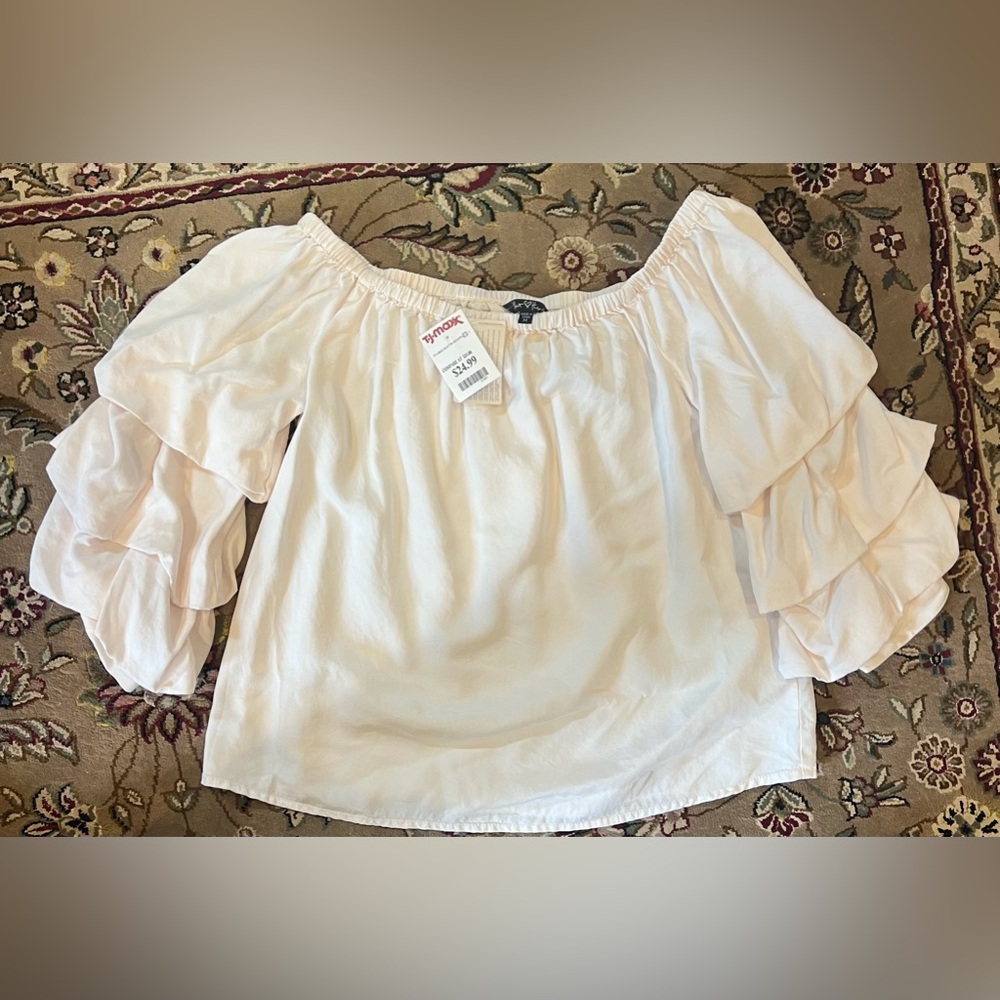 Light pink blouse three quarter sleeves size medium